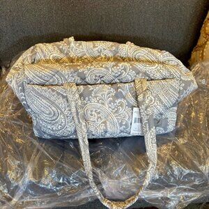 Vera Bradley Medium Travel Duffel Bag With Shoulder strap